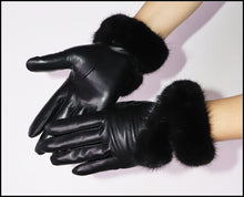 Load image into Gallery viewer, Sheepskin Mink Fur Gloves
