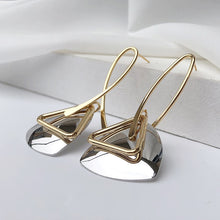 Load image into Gallery viewer, Premium Luxury Shine Dangling Earrings
